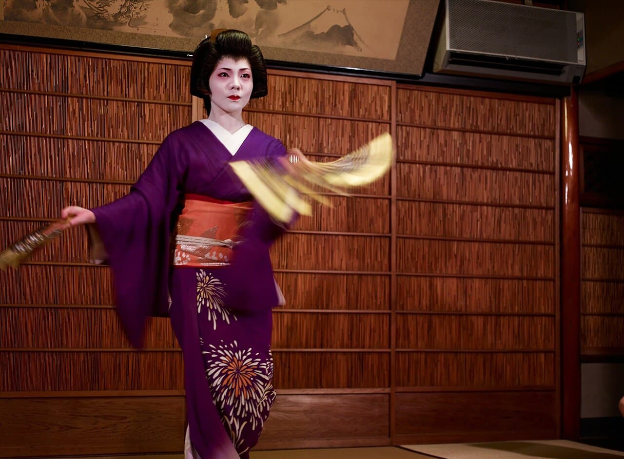 ギオンコーナー(祇園 伝統芸能の夕べ)